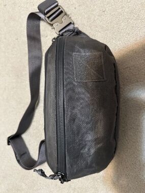 Evergoods x Carryology CIVIC Access Sling 2L Kludde Edition Gray